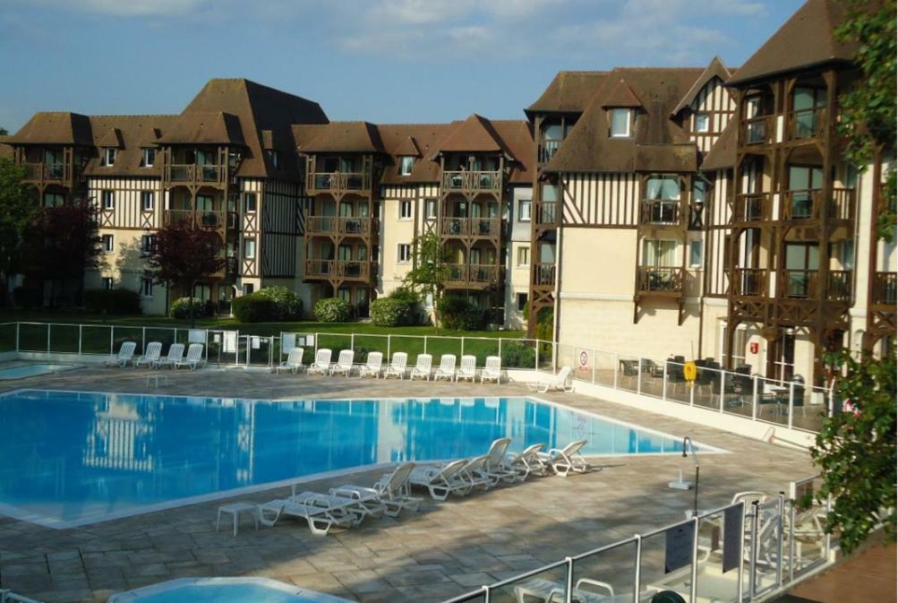 Tres Bel Appartement 8 Personnes Wifi Offert Довіль Екстер'єр фото